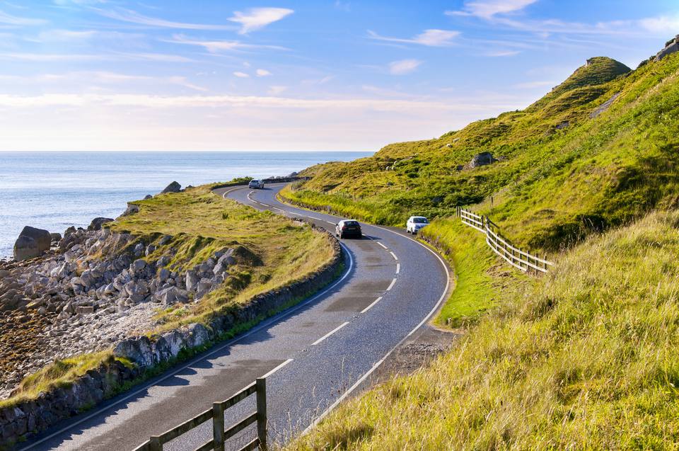 https://www.kennco.ie/wp-content/uploads/2019/09/car-in-ireland.jpg