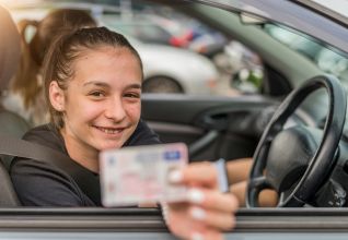 how to pass the theory test and driving test in ireland 2025